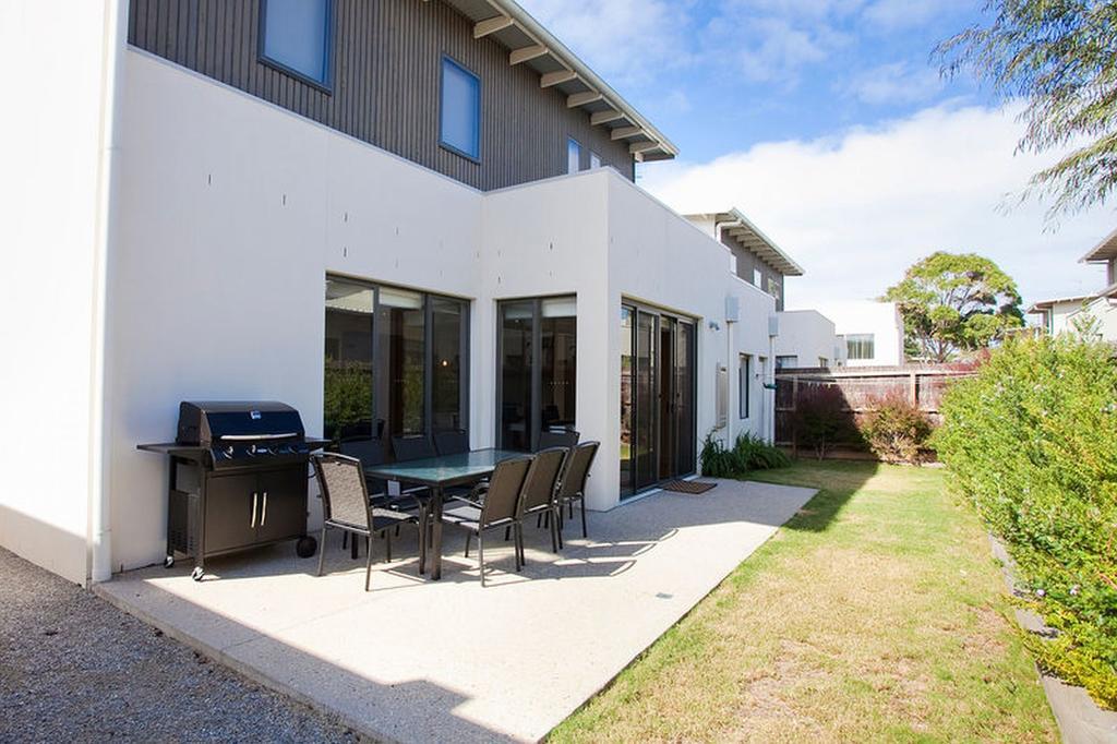 Beachfront Resort Torquay, Australia Eksteriør billede